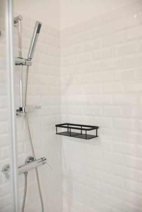 Comfort Next To Main Avenue And Metro Trindade Porto Luaran gambar
